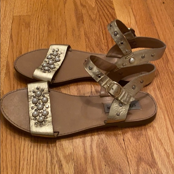 Steve Madden Sandals - Picture 2 of 3